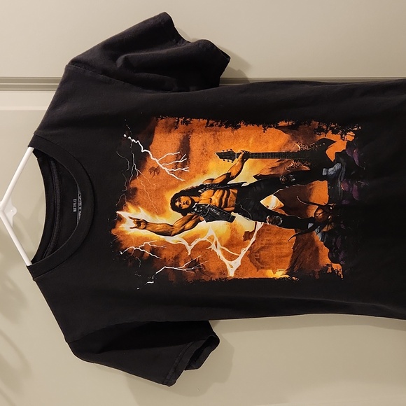 Stranger Things Eddie Munson T Shirt Size Medium - Picture 1 of 5